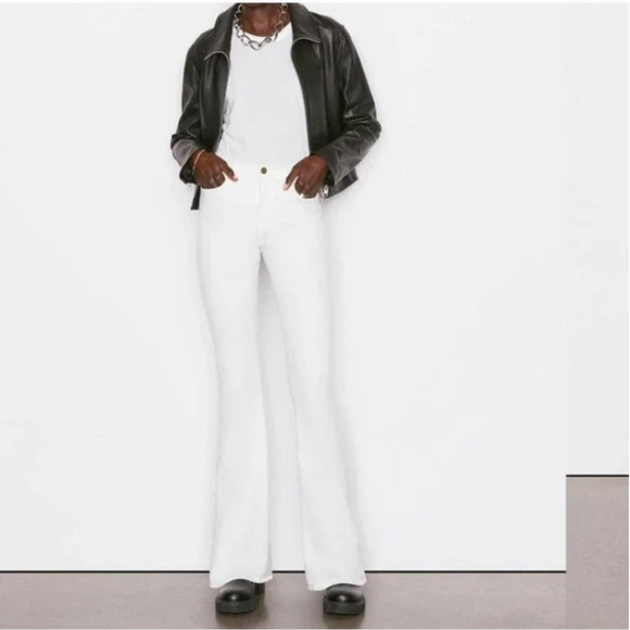 NWT $210 FRAME  Le High Flare Jeans in Blanc White - Picture 1 of 8